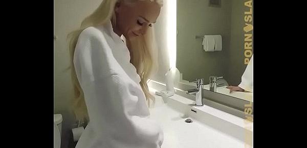  PornSlap Emma Hix Homemade Shower Masturbation Video